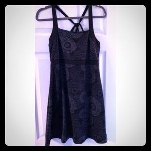 Soybu/ Title 9 sz L black dress